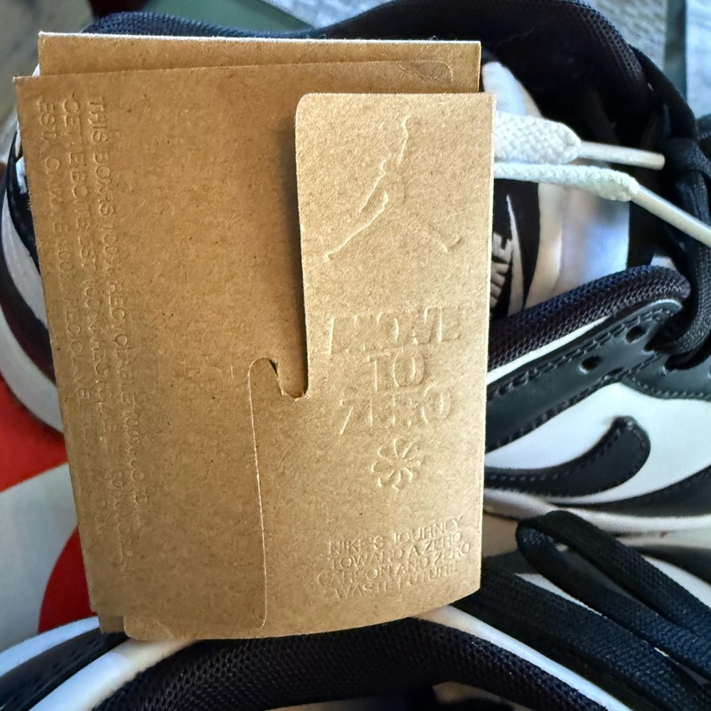 BRAND NEW IN BOX MEN’S 9.5 NIKE DUNK LOW RETROS-BLACK & WHITE - Picture 8 of 13